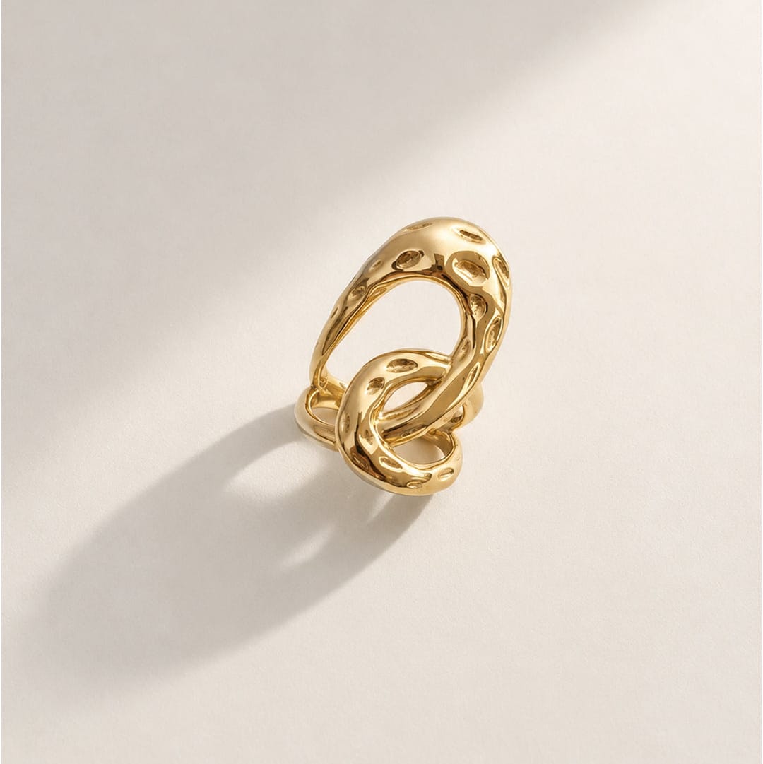 Bobbie Ring